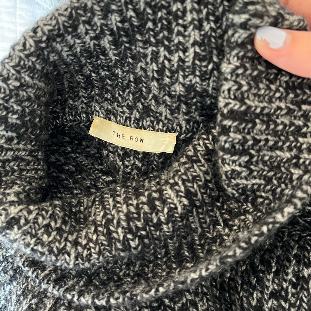 The Row Cashmere Turtleneck Sweater